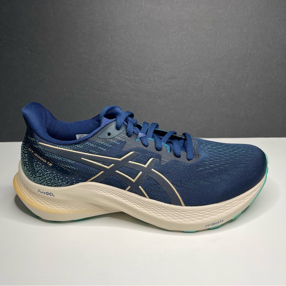 Asics GT-2000 12 Blue Expanse/Champagne Women’s size 8
Amputee Right Shoe Only